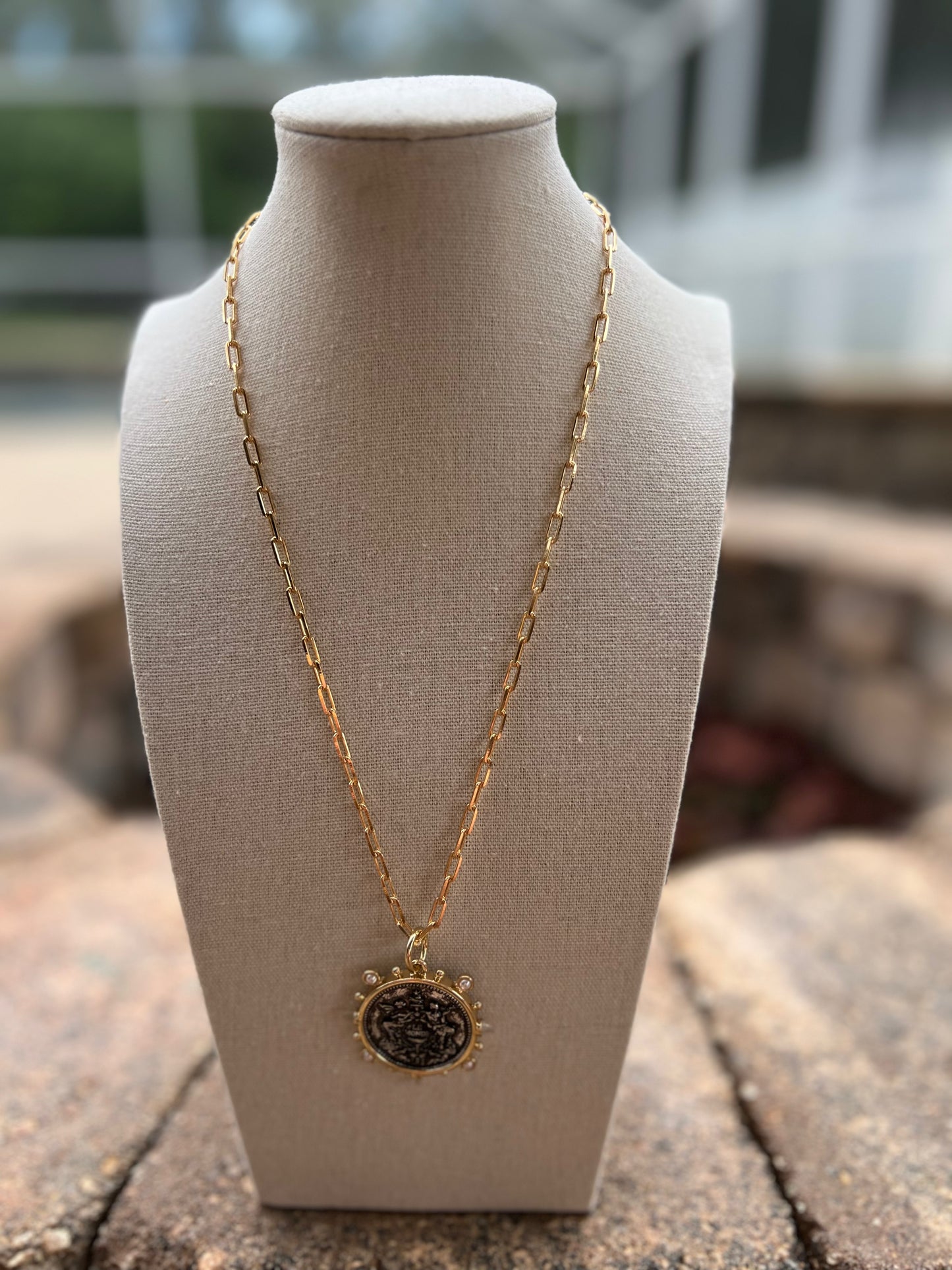 LE Mende Coin Necklace