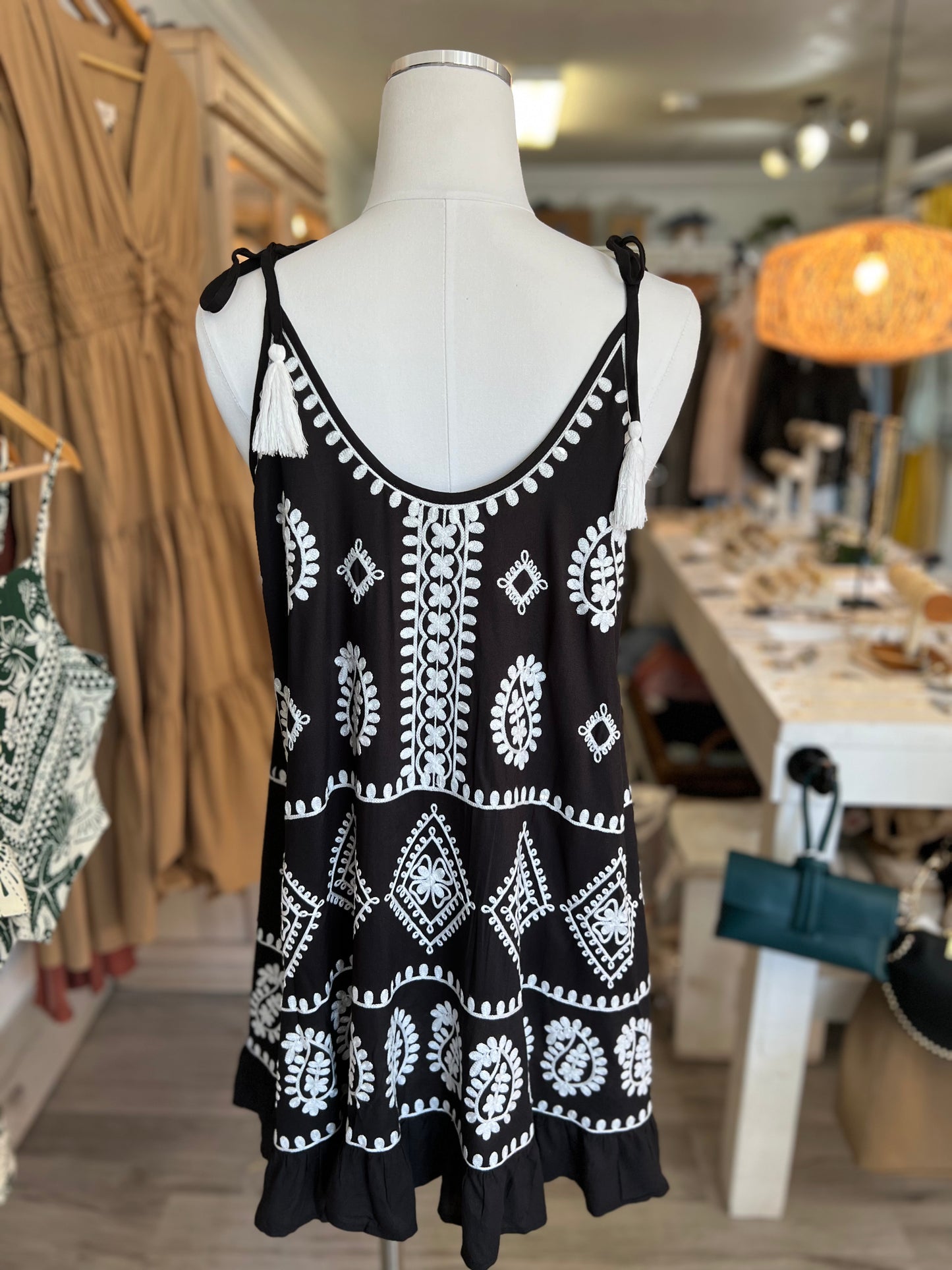 Black/White Embroidery Dress Slip on w/Tassels