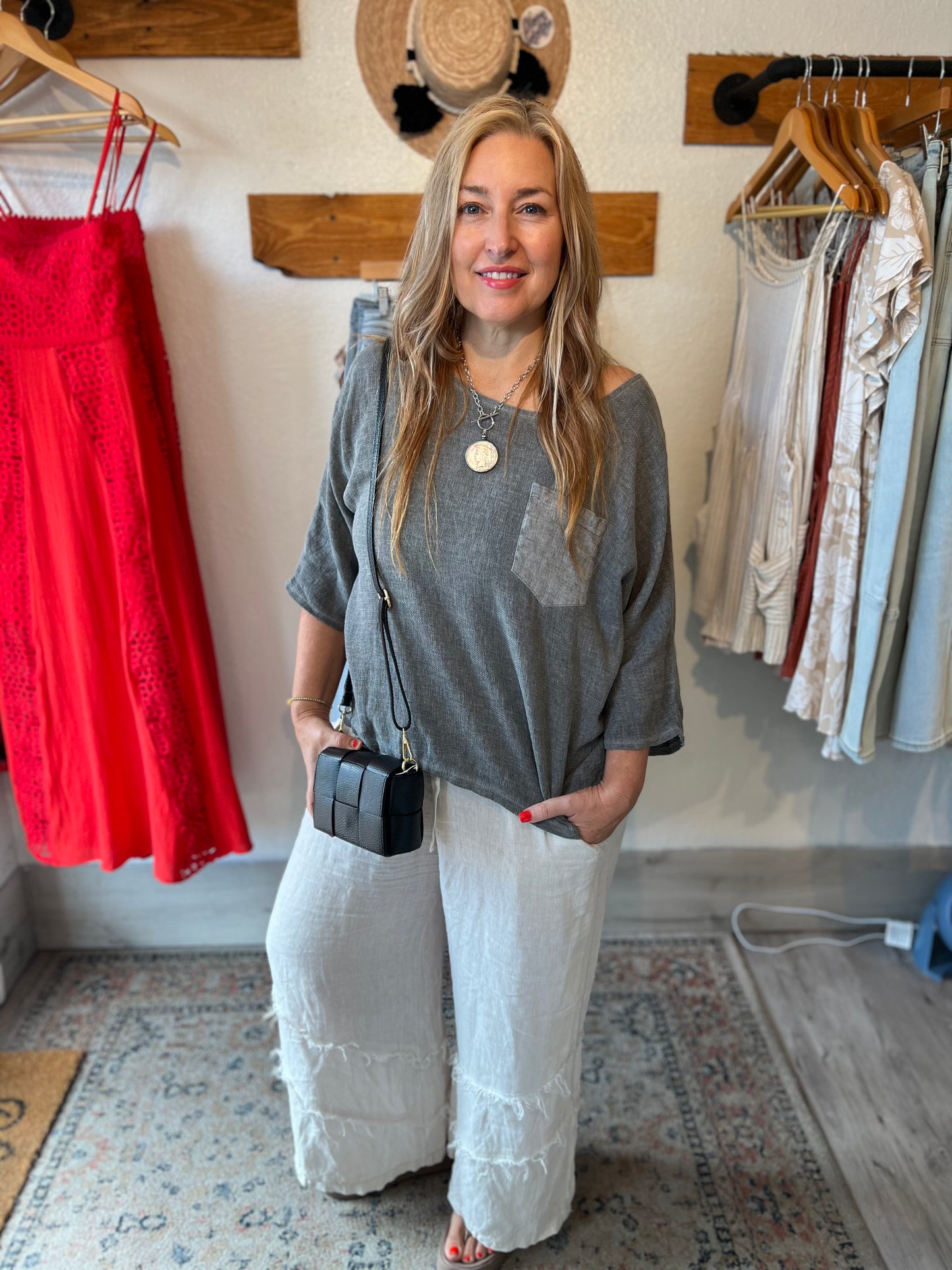 Gauze 3/4 Sleeve Pocket Top-Gray