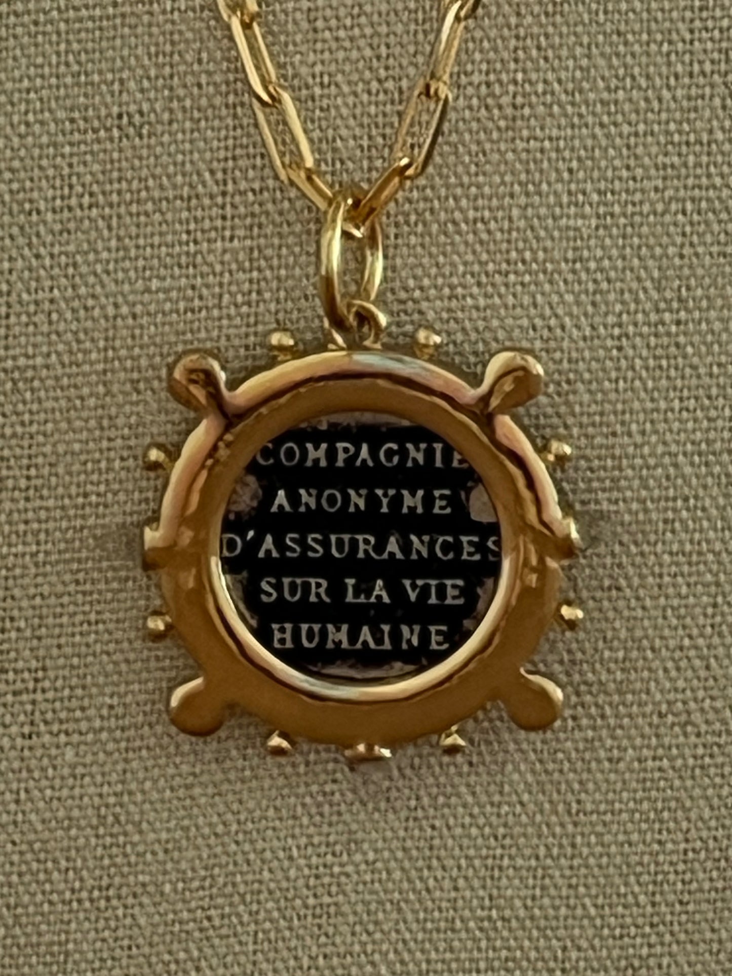 LE Mende Coin Necklace