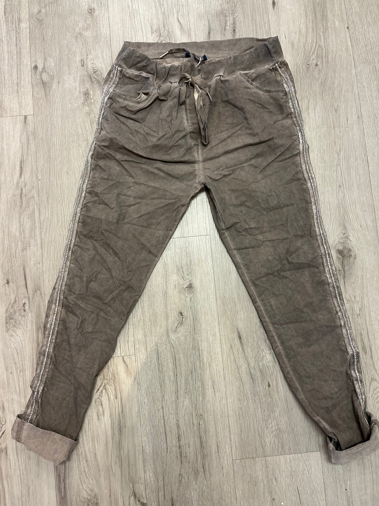 Rhinestone Stretch Pants-Gray