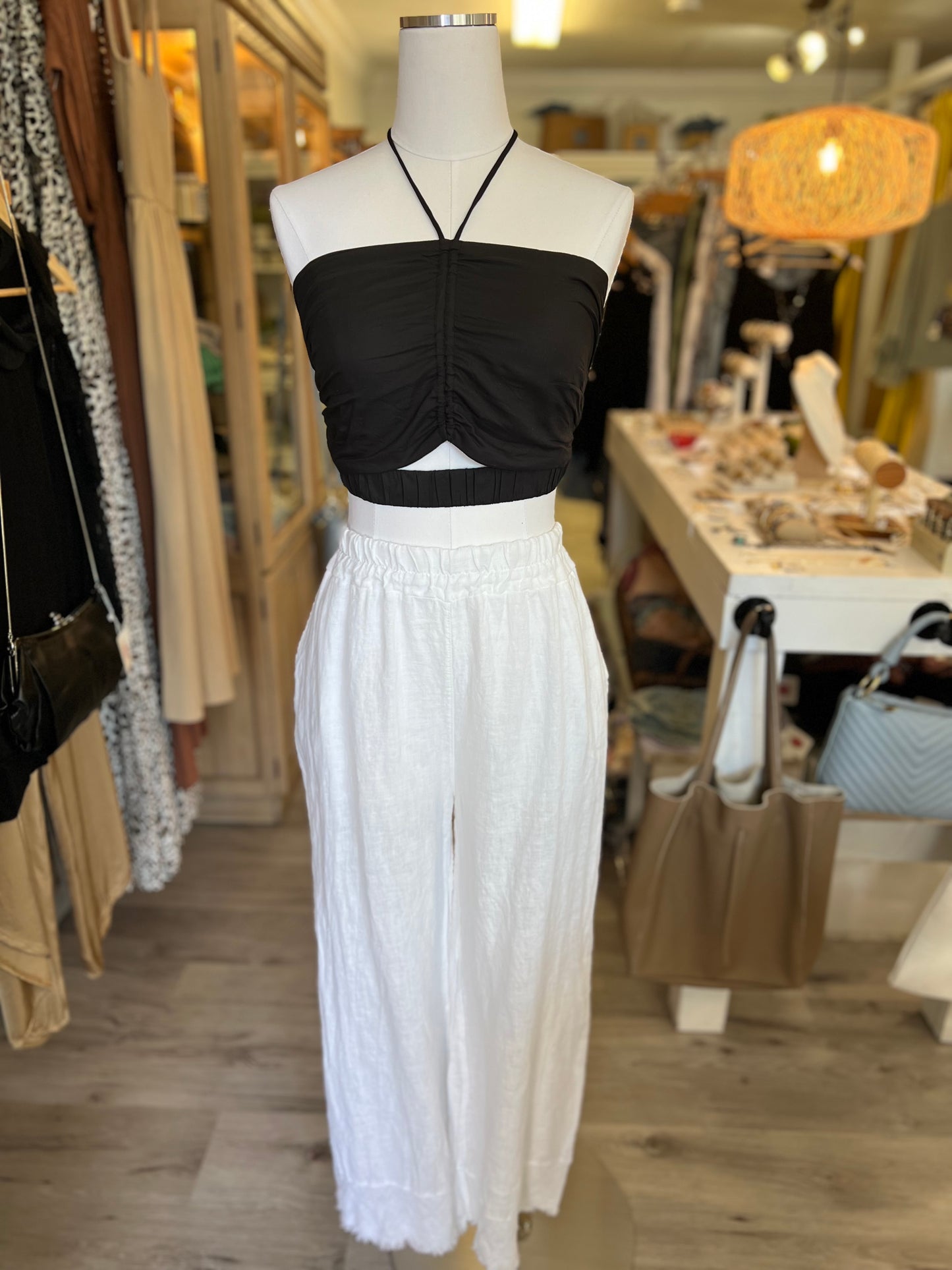 Cropped Halter w/Cutout