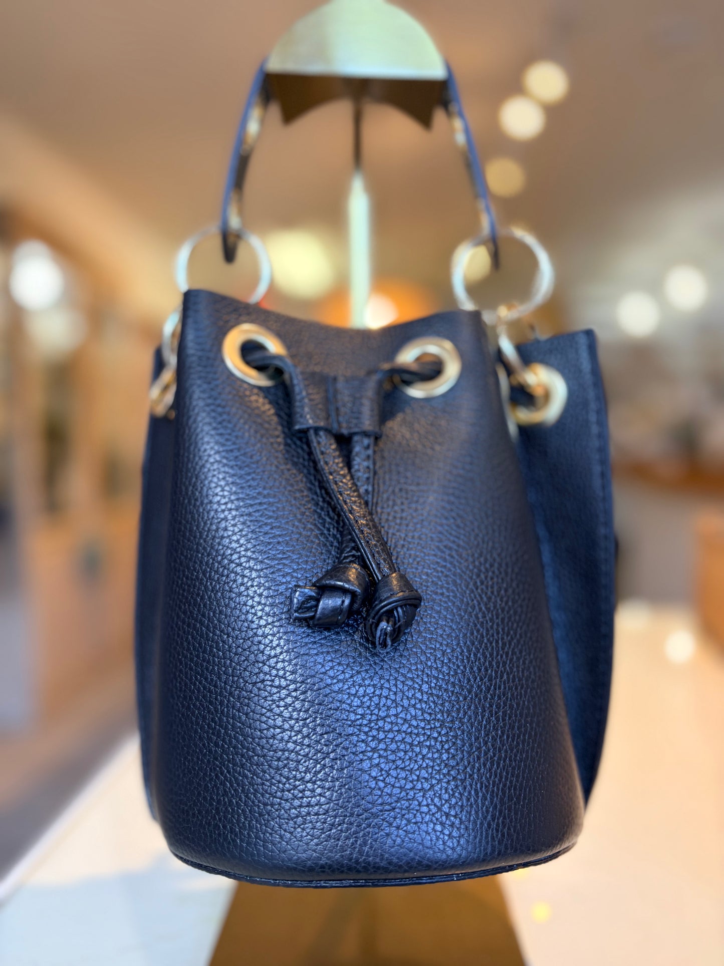 Italian Leather Bucket Bag-Black
