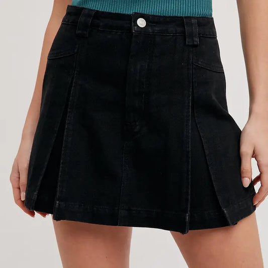 Front Pleated Denim Skorts-Black Wash