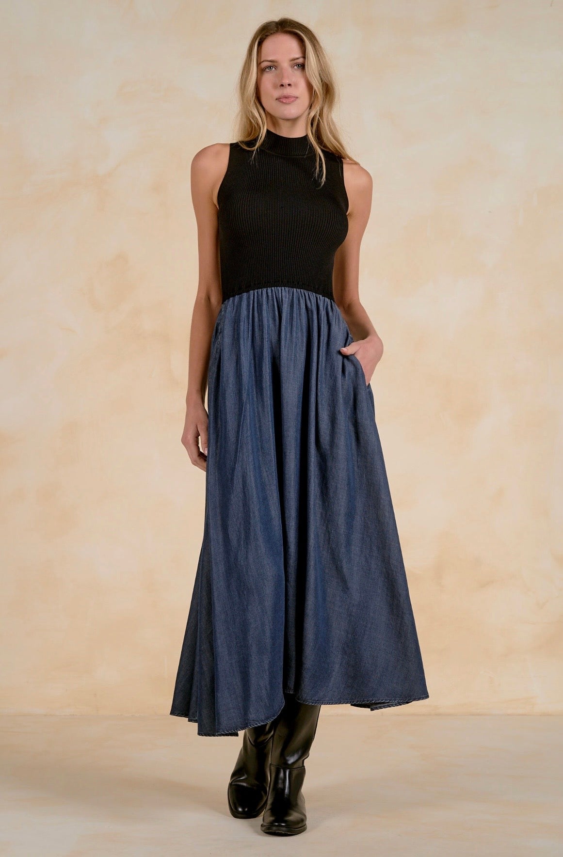 Maxi Mock Neck Sleeveless Dress-Navy/Black Combo