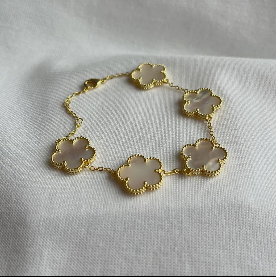 Adeline Clover Bracelet-Mother of Pearl
