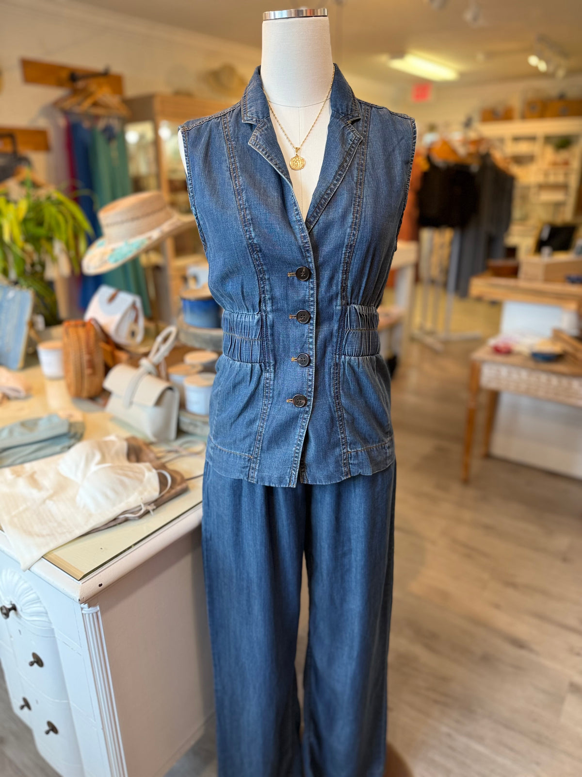 Vest w/Cinched Waist-Navy Wash