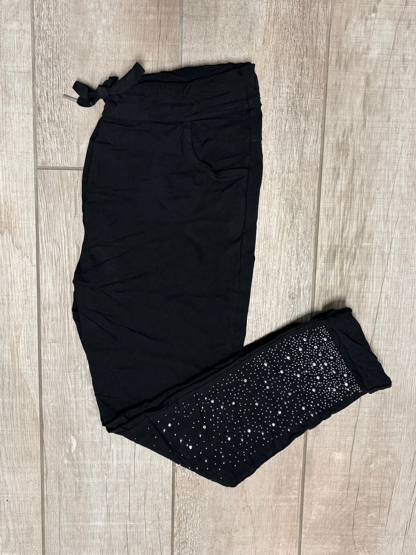 Rhinestone On Bottom Stretch Pants-Black
