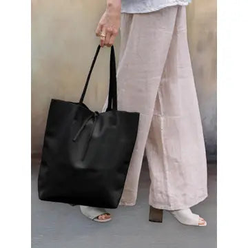 Italian Leather Tote-Black